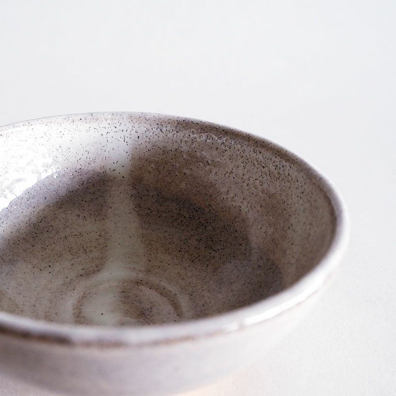 手作りのため、一つ一つ異なる風合いです