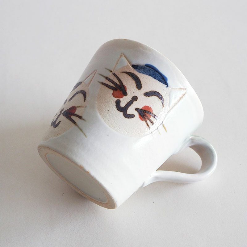 シンプルで安定感のある形状です