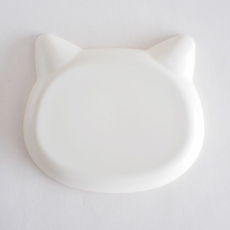 軽くて丈夫なのでお子さまが安全に使えます