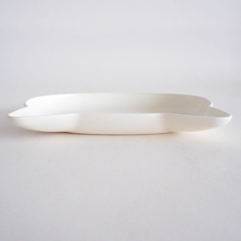 軽くて丈夫なのでお子さまが安全に使えます