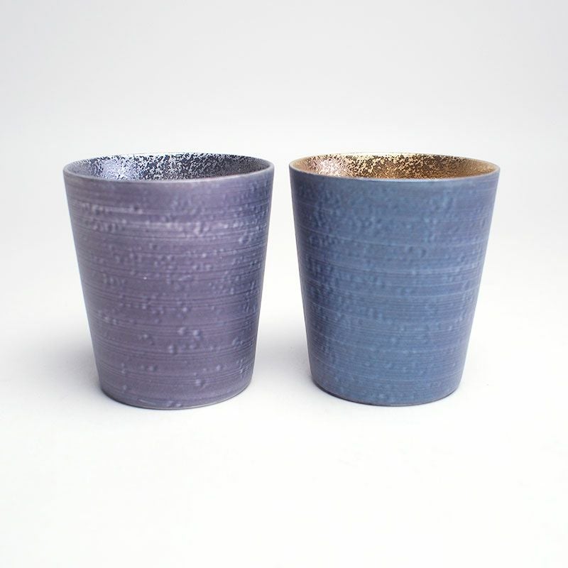 内側のきらびやかな金彩・銀彩が特徴的です