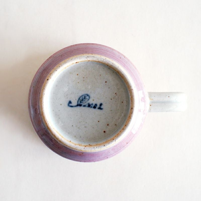 窯元の裏印が入っています