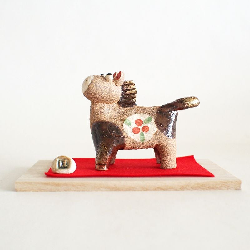 手作りの暖かさと優しさの感じられる豊大窯の干支です