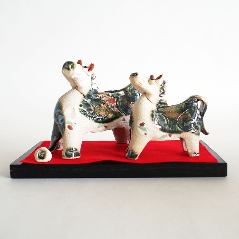 手作りの暖かさと優しさの感じられる豊大窯の干支です