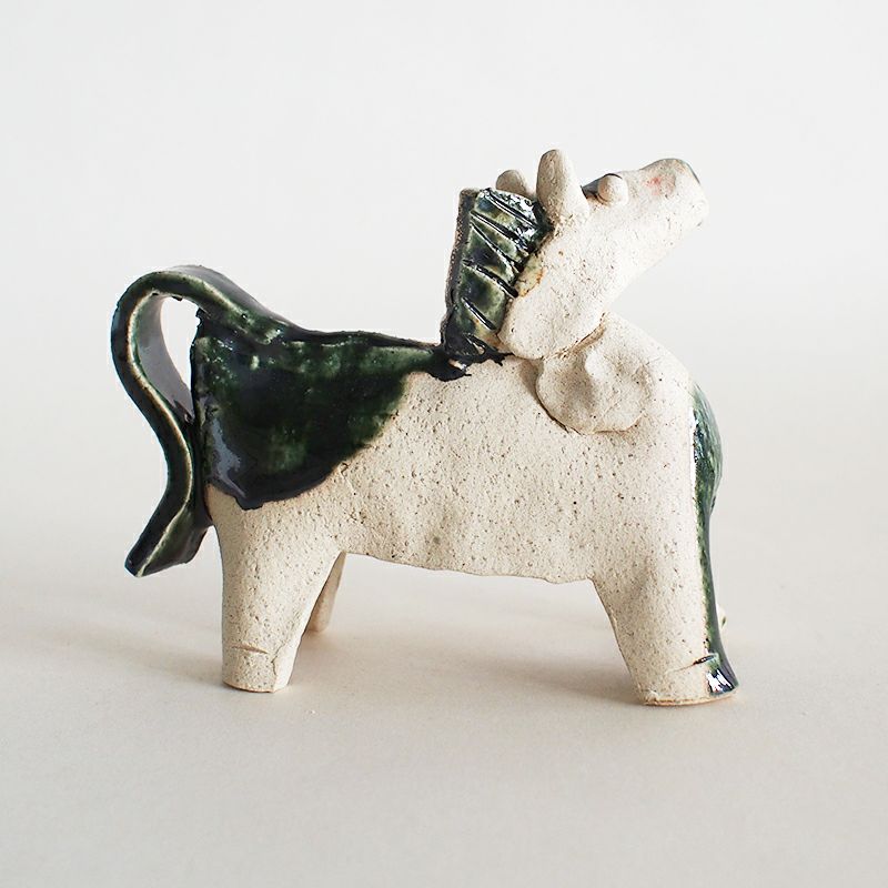 こちらは大きい方の馬です