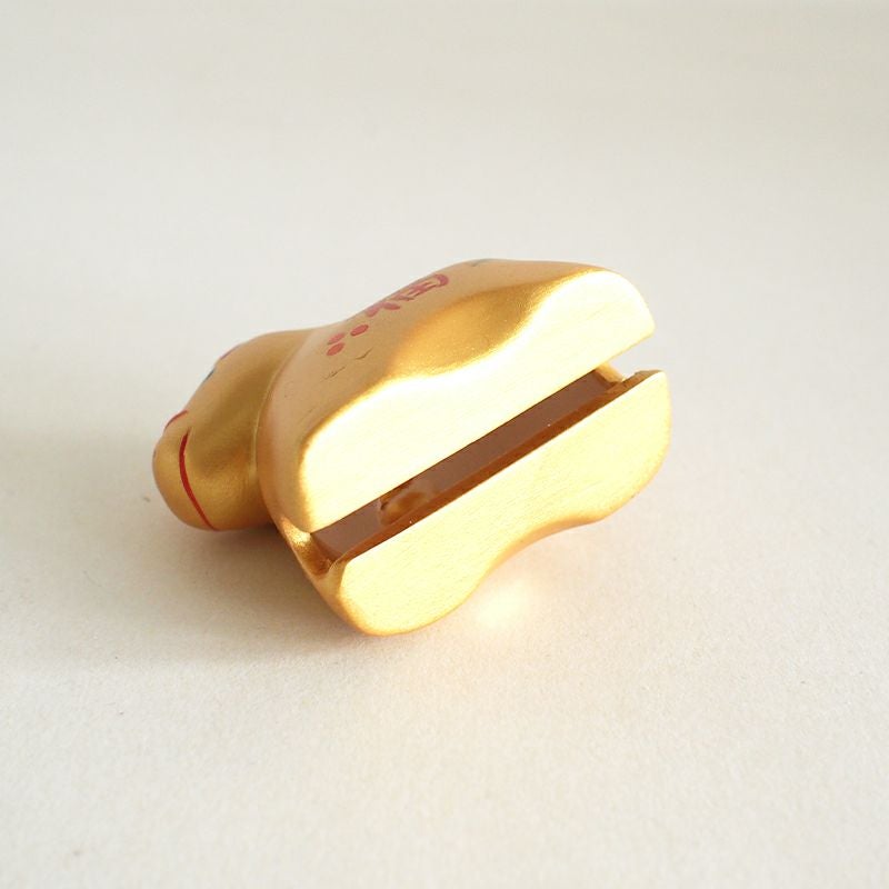 土鈴になっているのでコロコロという音がします