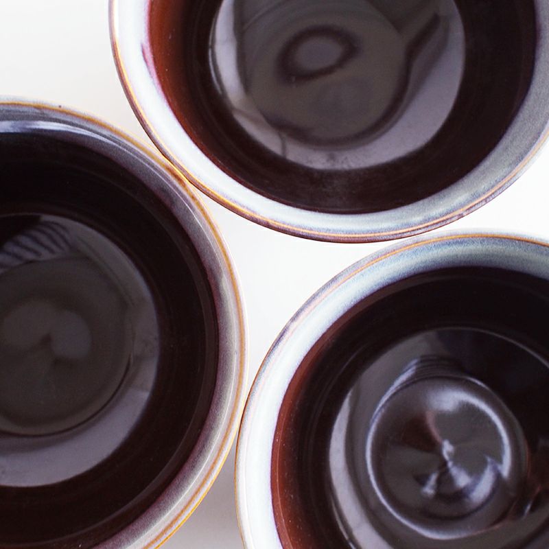 ラインの濃淡に個体差があります