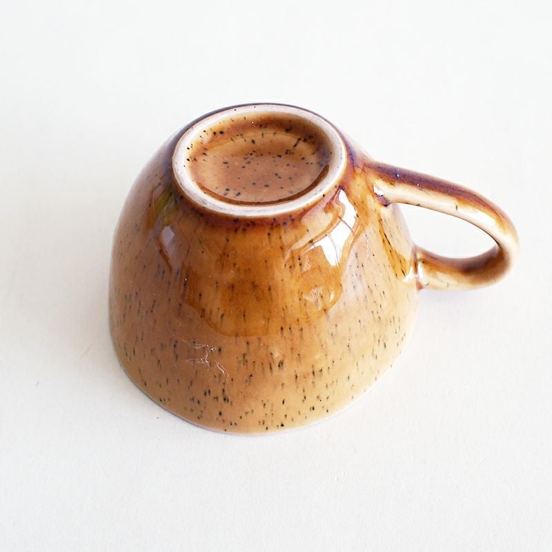 シンプルな形状のカップです