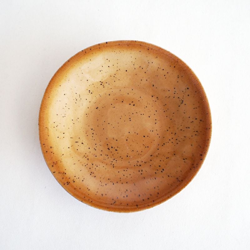 デザート皿としても様になります