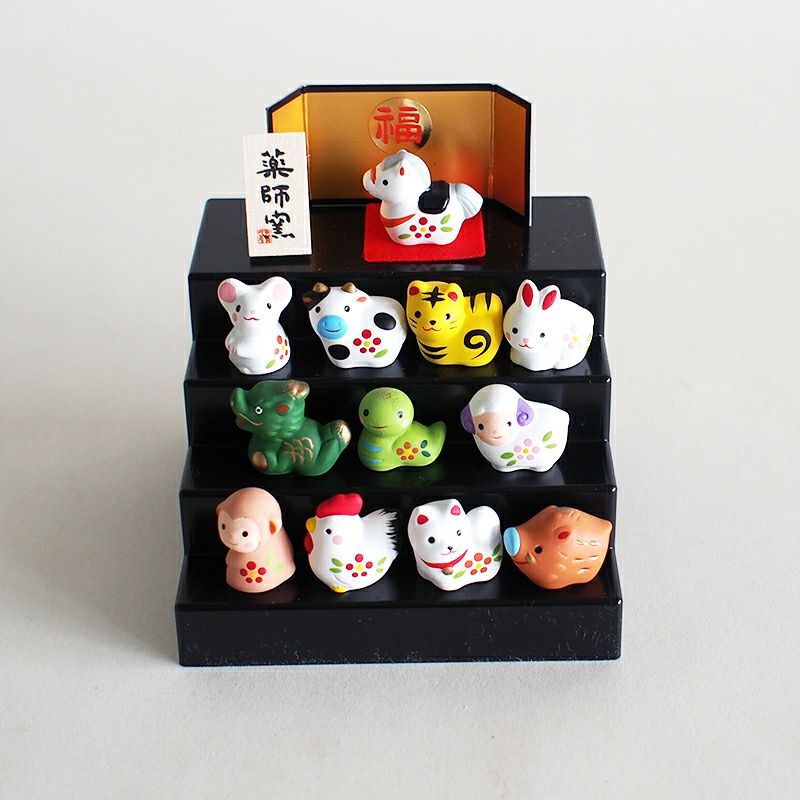 錦彩招福十二支段飾り｜和食器通販｜織部 Online Store【公式】