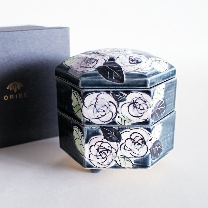 緑釉白椿 二段重｜和食器通販｜織部 Online Store【公式】