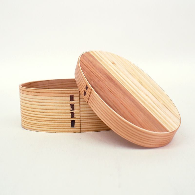 今日は何をつめようかと楽しくなるお弁当箱です