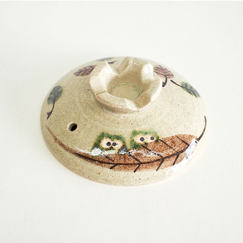 ほのぼのとしたふくろうが可愛らしい