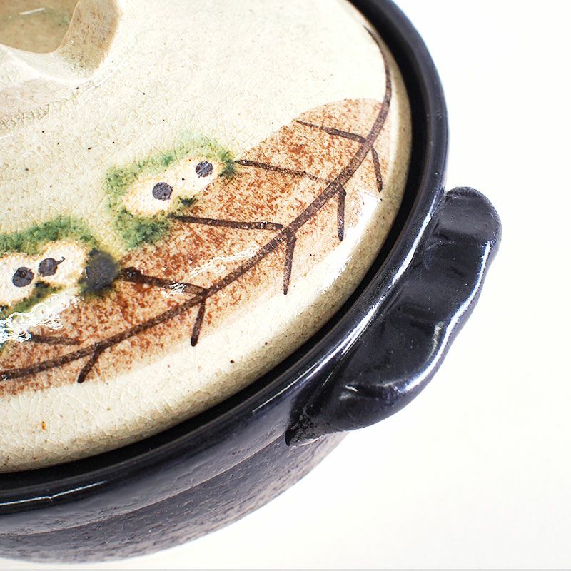 持ちやすい左右の取っ手です