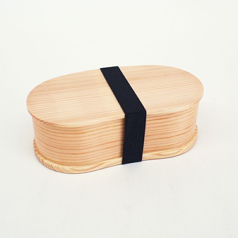 木の香りと温かなぬくもりを感じる一段木製のランチボックスです