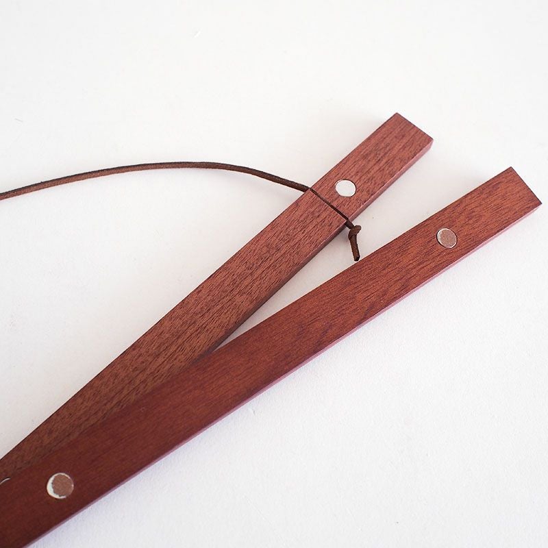 マグネットでカンタンに挟めます