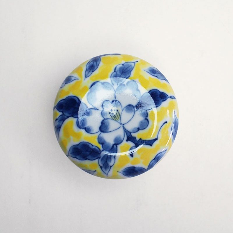 蓋と器が同一のデザインで一体感があります