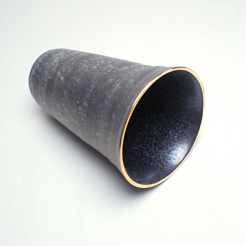 反型は口あたりがよく飲みやすい形状です