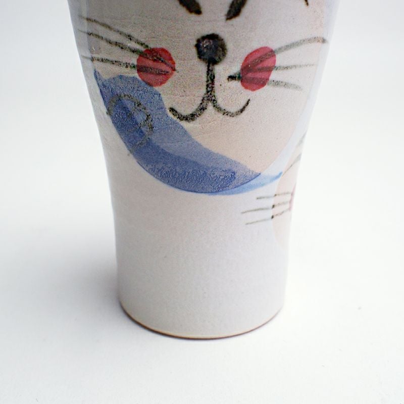 萬古焼の温かみのある風合いです