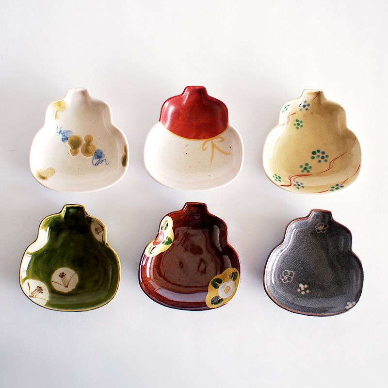 蔵珍窯のひょうたん小皿シリーズです