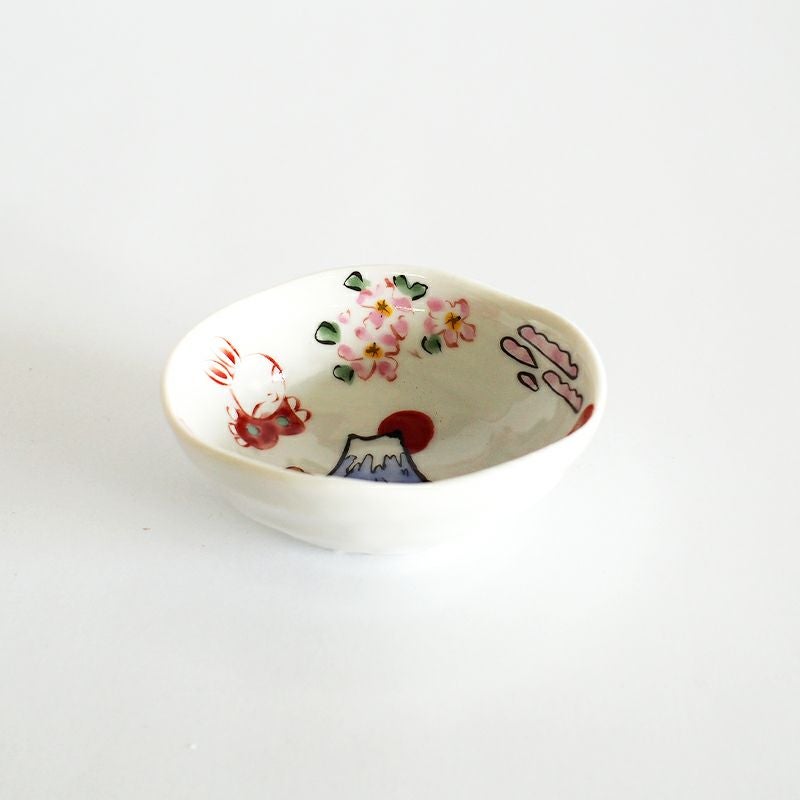 夕立窯独自のタッチが印象的な小鉢です