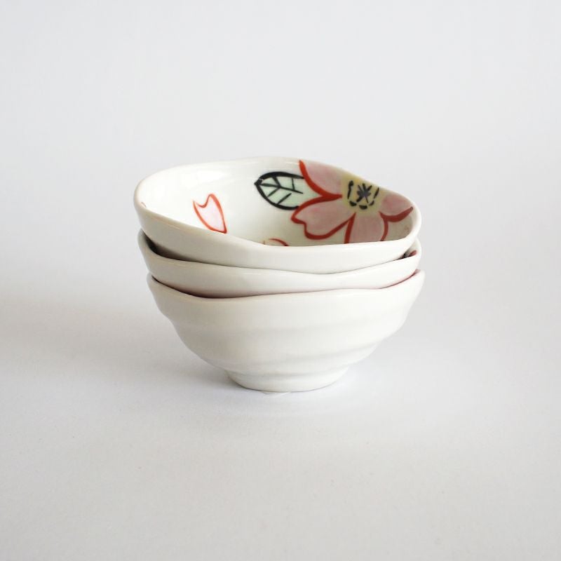 重ねて保管できます