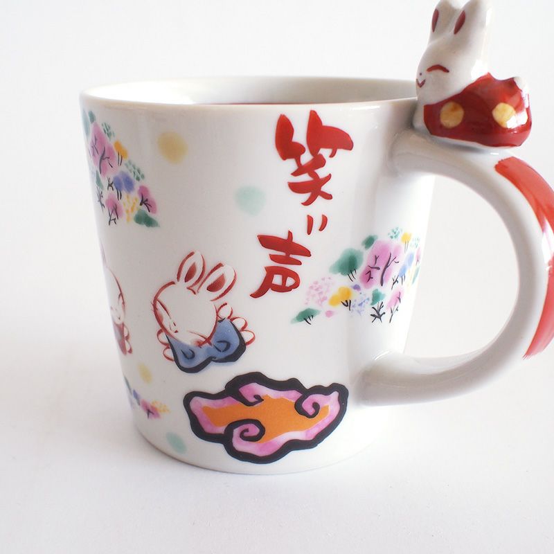彩りも豊にハッピーが詰まったマグ