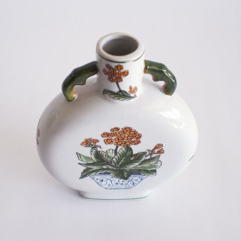 古代から水筒として使われた扁壷（へんこ）