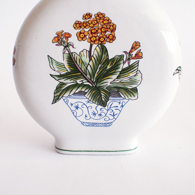 表裏とも同じ絵柄です