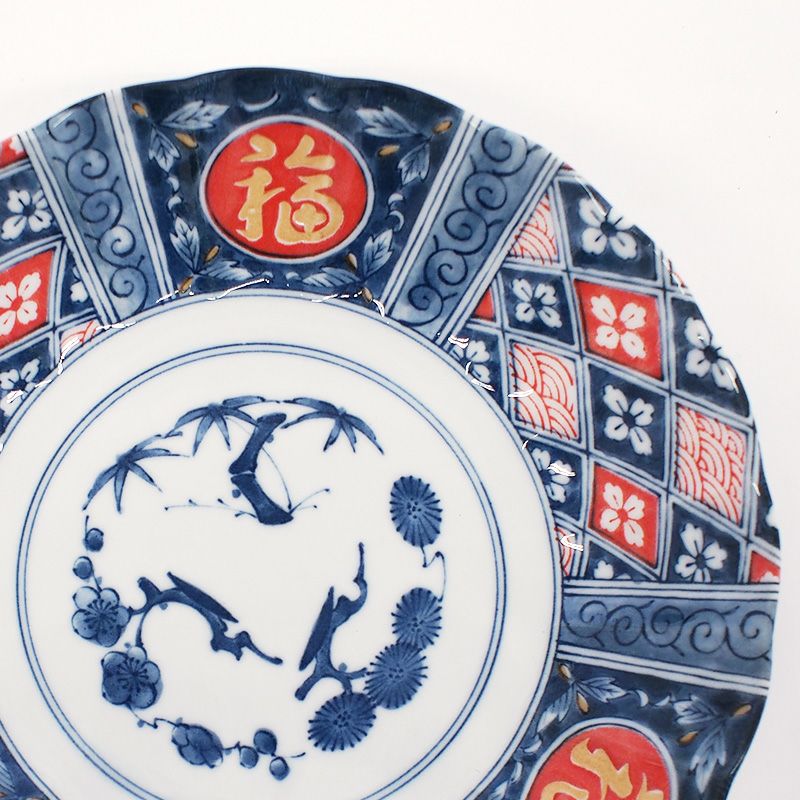 絵柄部分に凹凸がありモダンな印象です