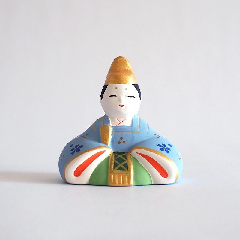 お内裏様はかわいい水色のお着物です。