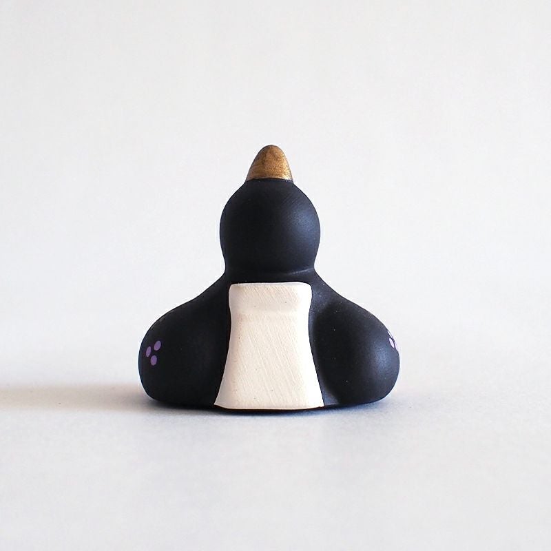 品のいいたたづまいのお内裏様です