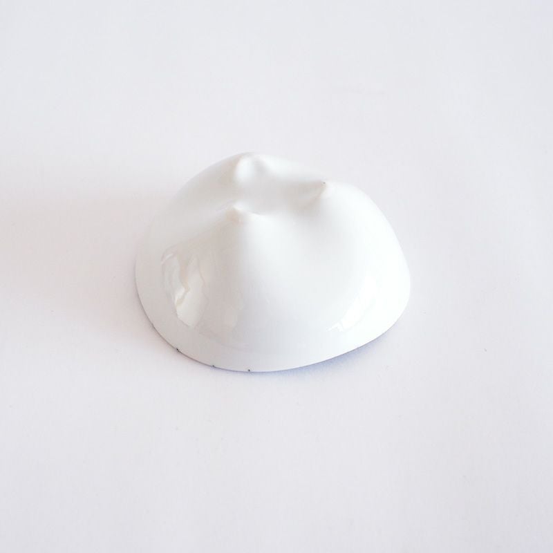 丸みがあり手にフィットする形状です