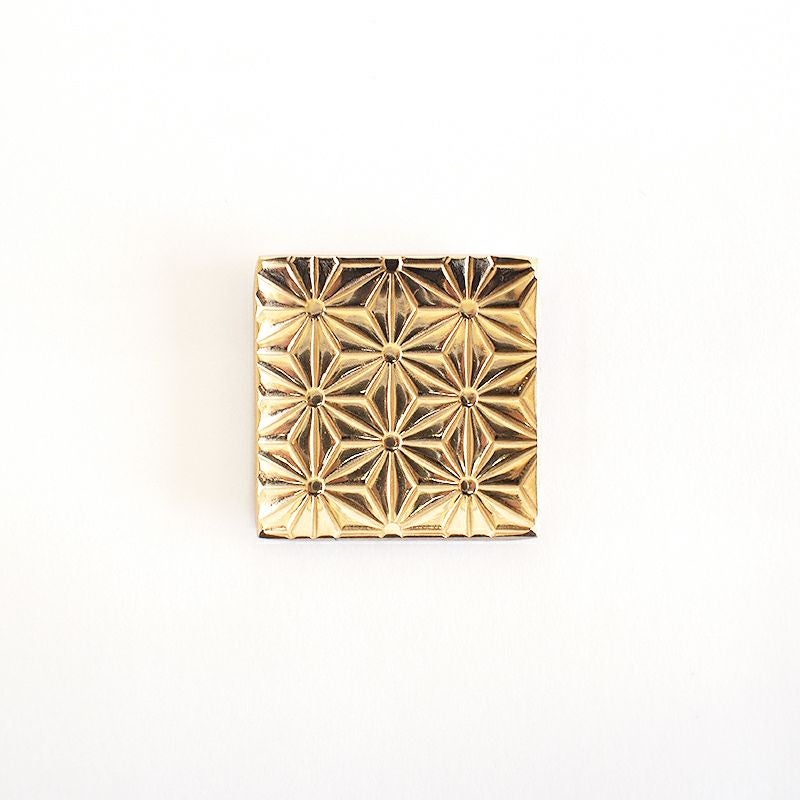 箸以外にもスプーンなどを置いても様になります