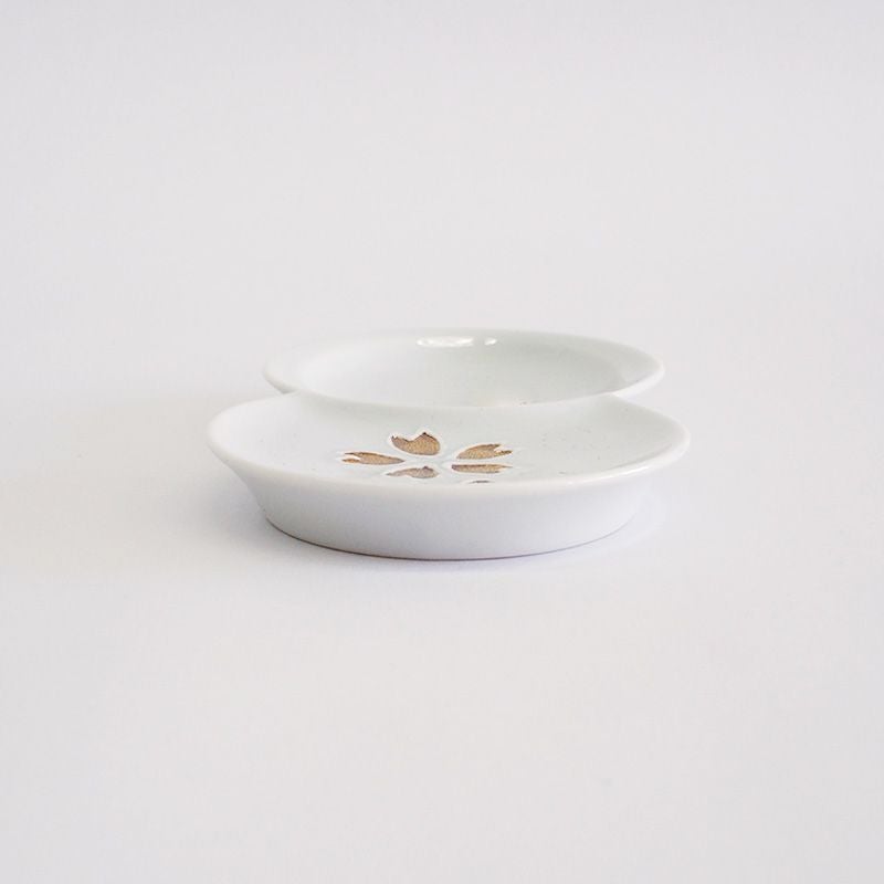 ハレの日の食卓に華を添える器です