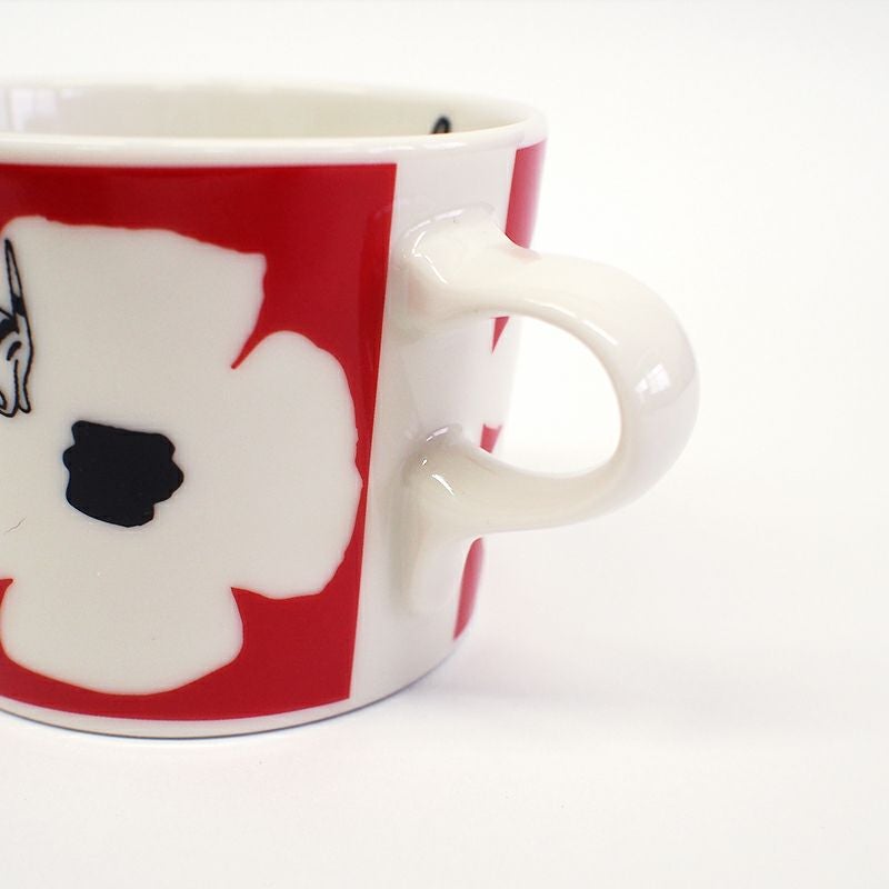 指を掛けやすいハンドルです