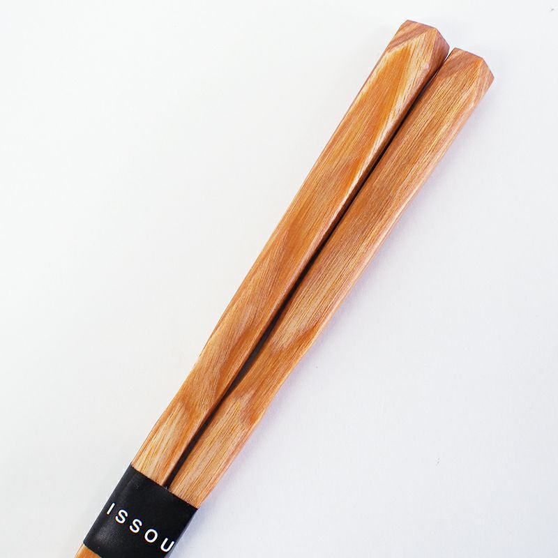 天然木の風合を生かしたナチュラルなお箸です