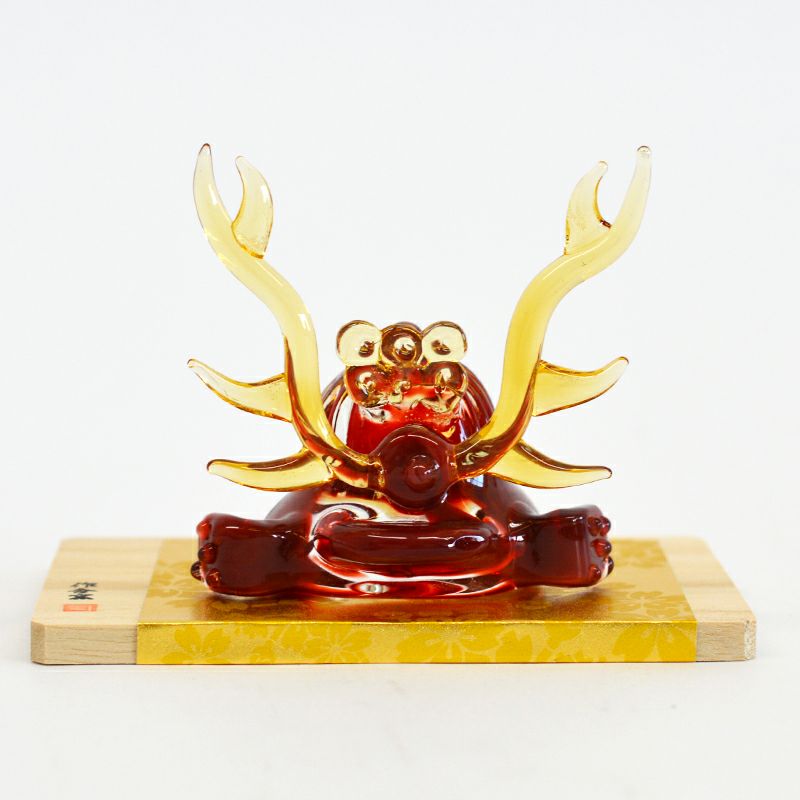 真田幸村の兜をイメージさせるガラスの武将兜です