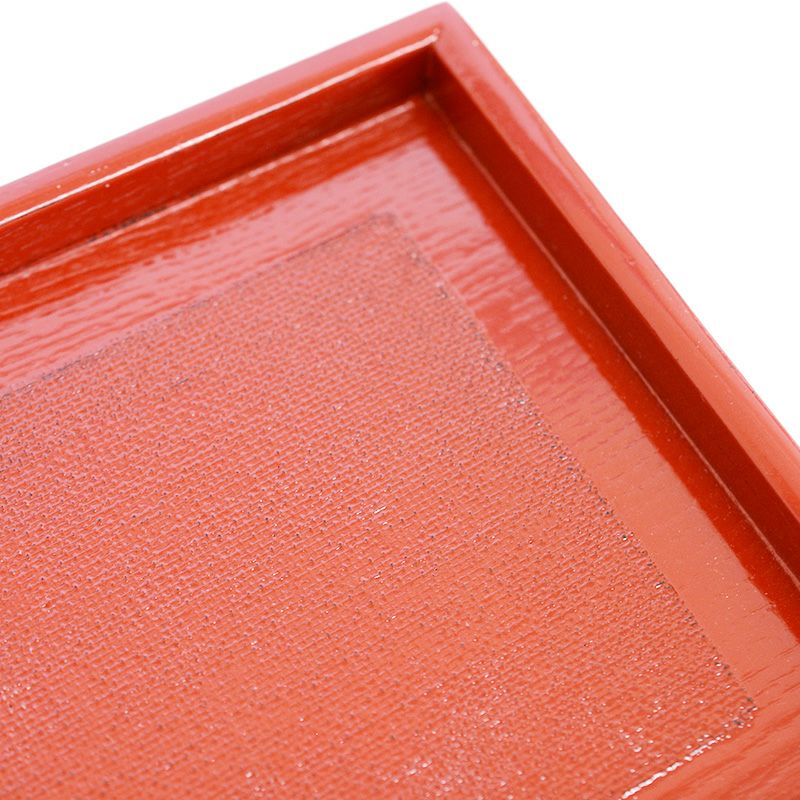 表面に滑り止め加工が施されています