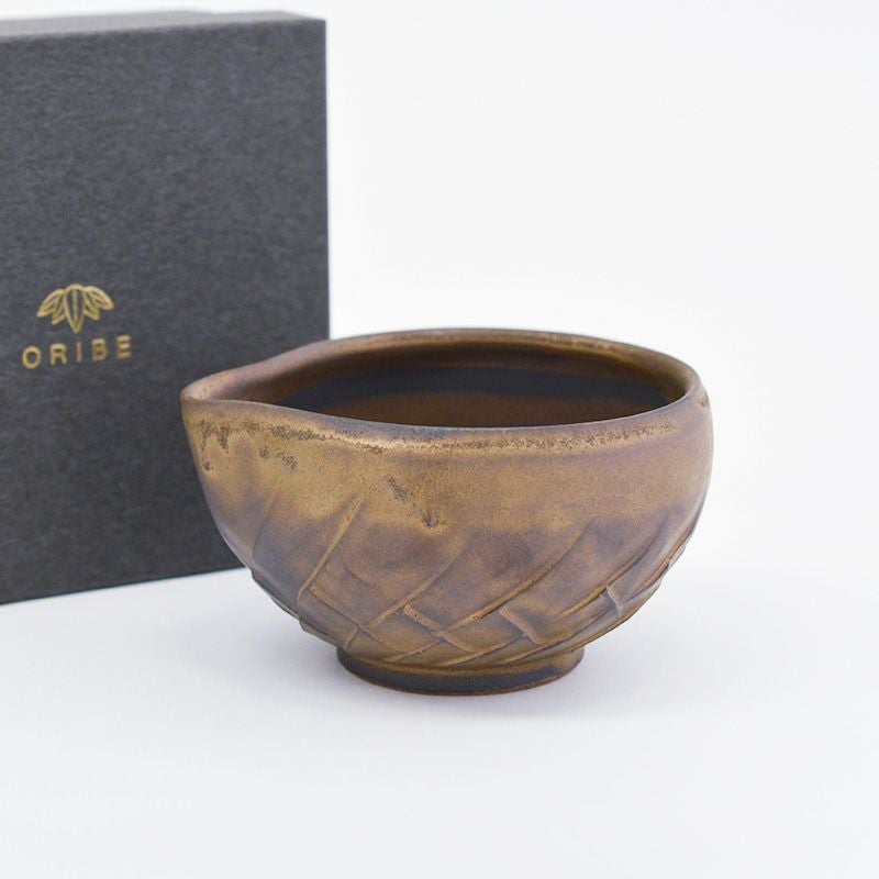 金彩片口抹茶碗