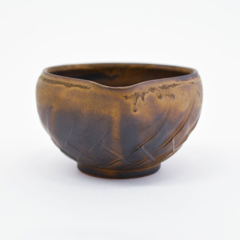 豪華な金彩釉がアクセントとなっています