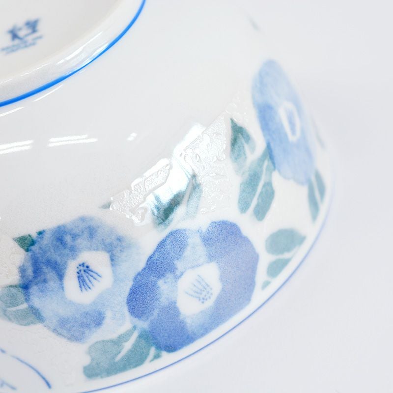 煌く「ラスター加工」が施されています