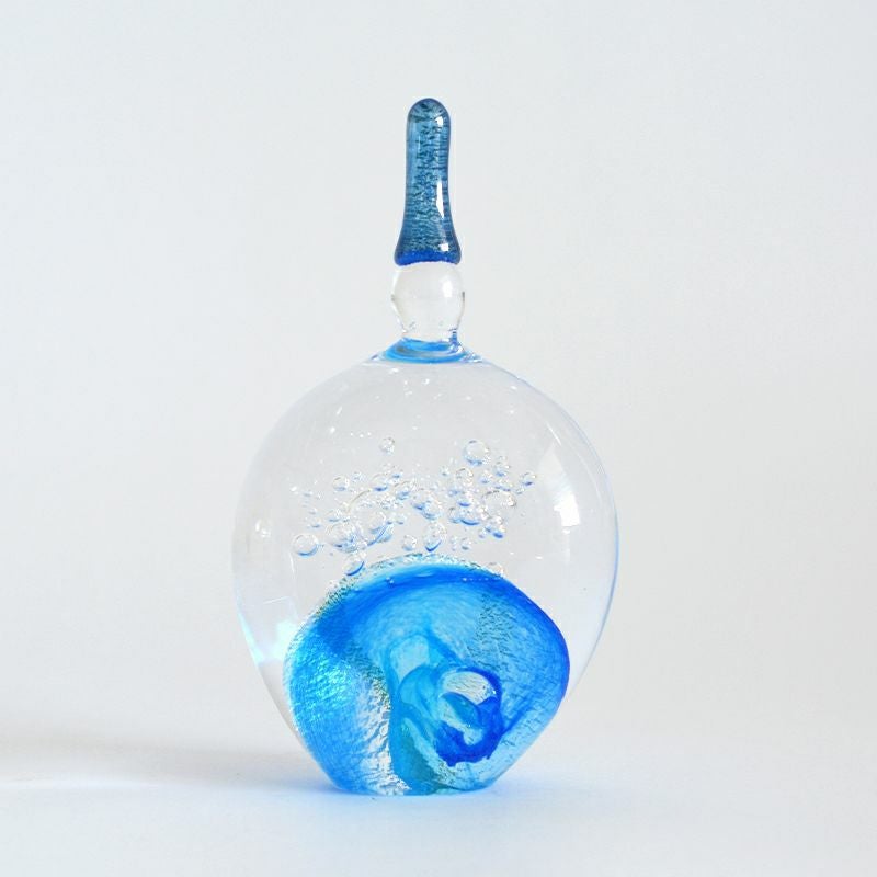 ぽってりとした厚みや滑らかな手触りも特徴です