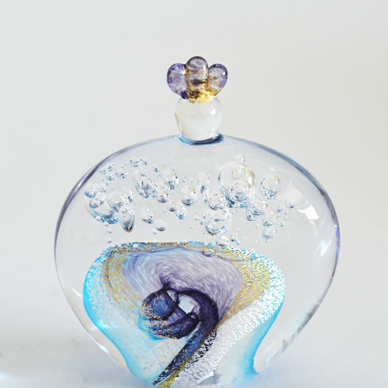 落ち着いた色合いが上品な雰囲気を醸し出しております