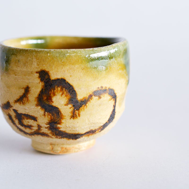 滲みのある「ひょうたん」の鉄絵が情緒豊かに描かれています