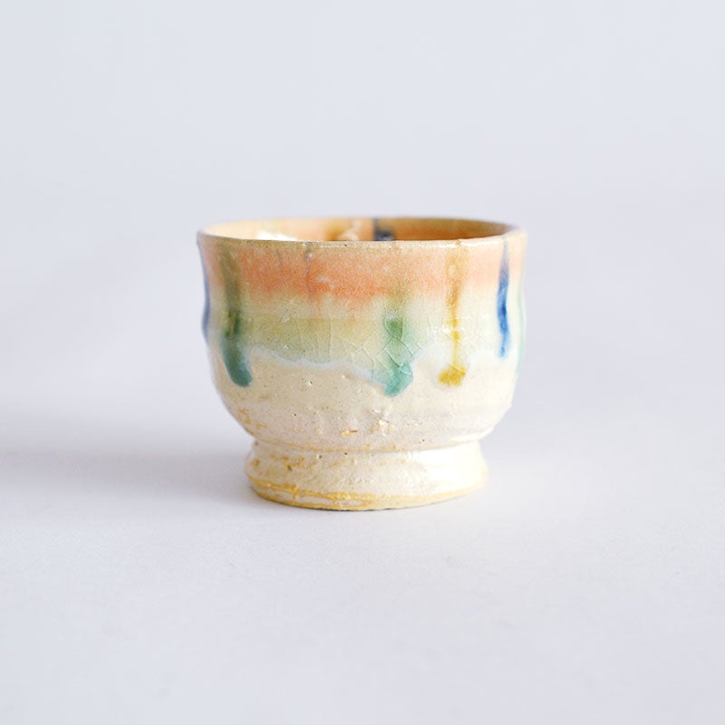 釉薬の滲み具合が印象的です