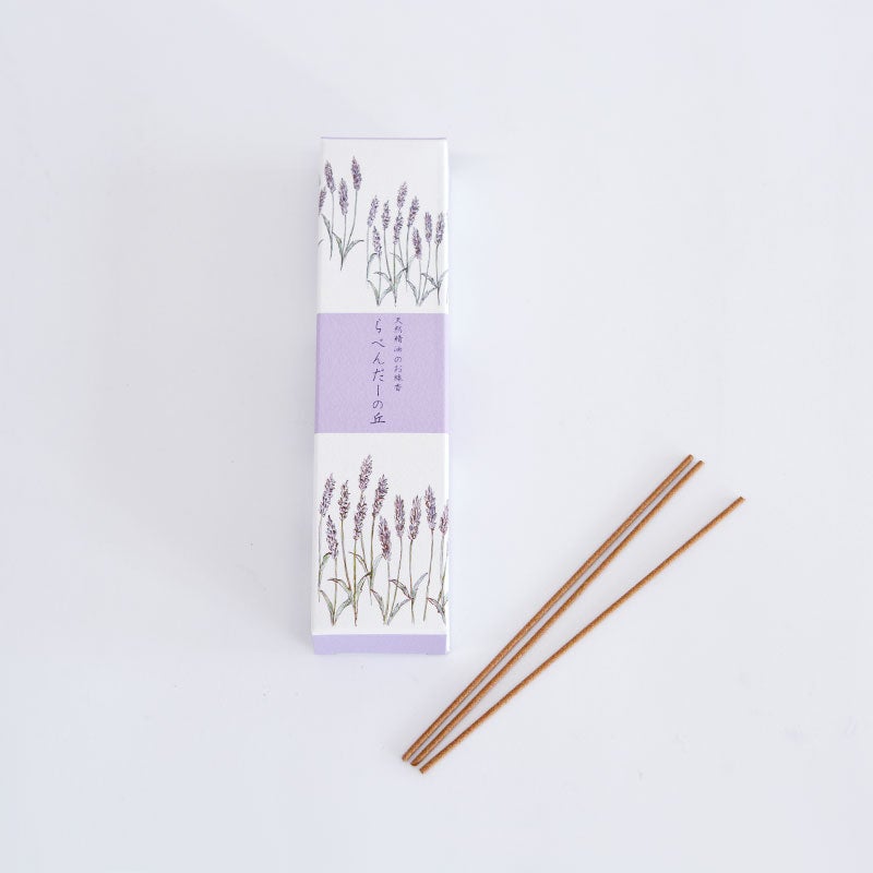 らべんだーの丘：すっきりとしたグリーンノートを感じさせるフレッシュな香りです。