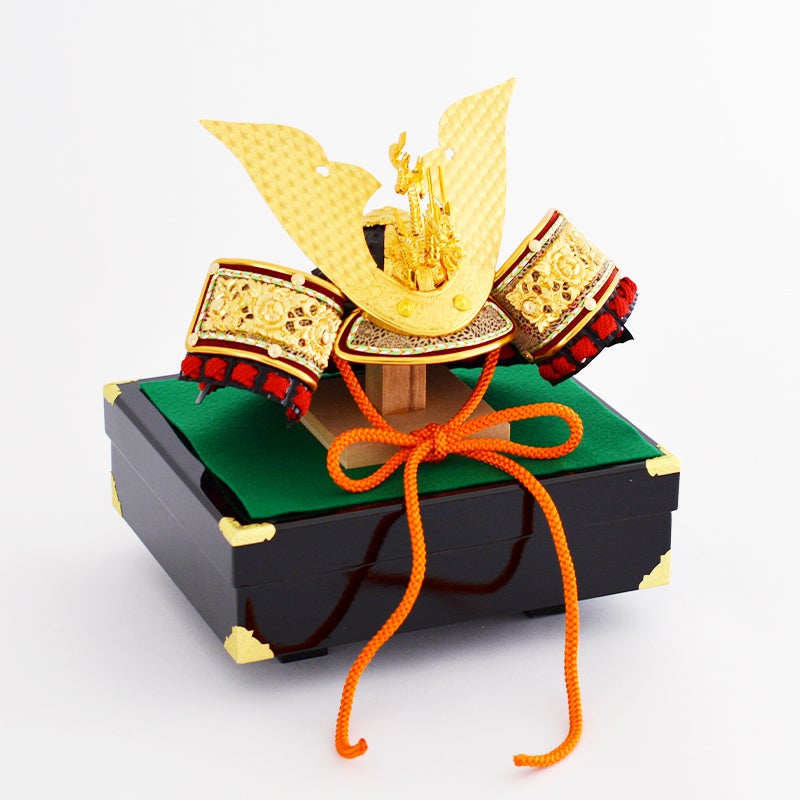 コンパクトなので、飾る際の手間がなく保管がしやすいです