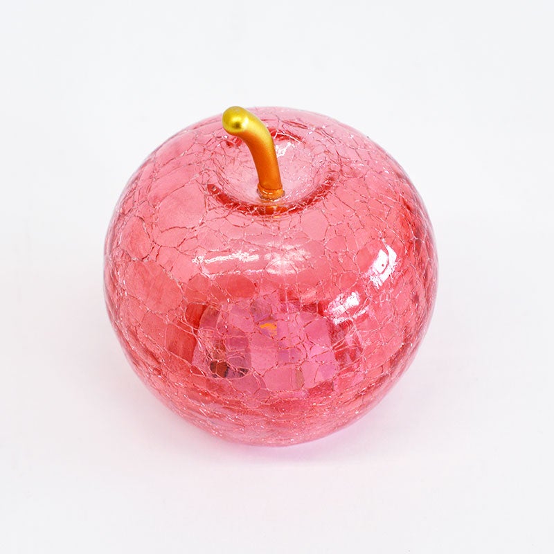 ガラス表面の細かなヒビ（クラック）模様がキラキラとした美しい輝きを生み出します