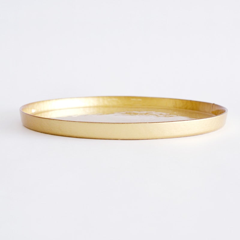 料理が映えるフラットな底面